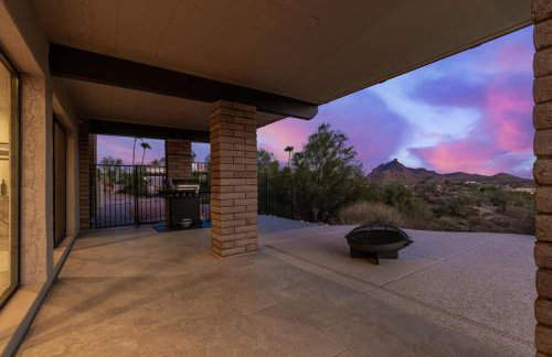 3BR Retreat with Heated Pool, BBQ and Mountain Views - Foto 13