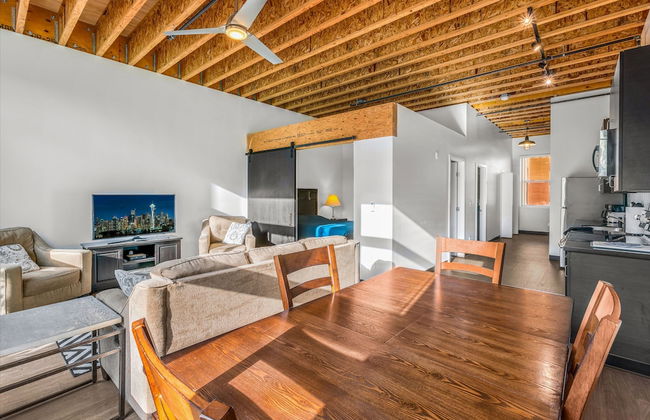 Roxy Condo 203 in Bremerton - Photo 6