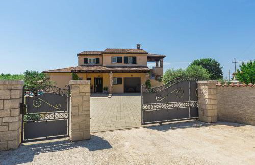 Traumhafte Villa mit Privatpool, Tischtennis, Babybett, Hundefreundlich - Photo 34