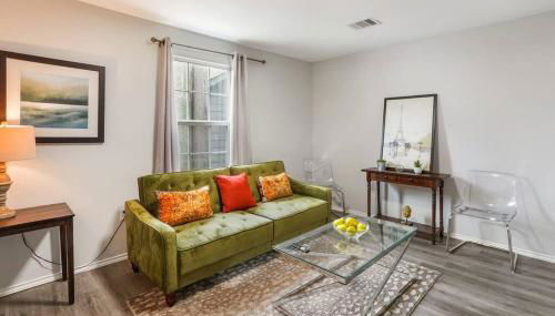 Cozy Remodeled 2 BD Heights Bungalow - Foto 2