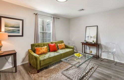 Cozy Remodeled 2 BD Heights Bungalow - Foto 2