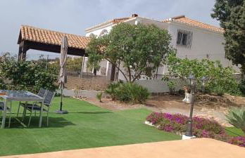 La Torrecica, con carácter andaluz y magníficas vistas al mar y Sierra Nevada - Photo 42