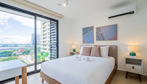 w Majestic 1BR w Stunning Balcony View - Foto 2, Habitación