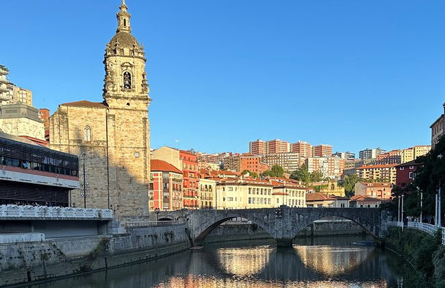 Excursión a pie de 2 horas por Bilbao Iconos y Safari fotográfico - Foto 8