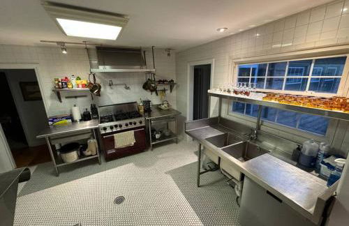 Serene Stay - Stylish House Close to NYC - Foto 11