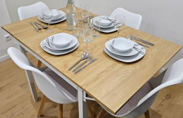 Modern Homes - Voll ausgestatte Wohnung - Balkon - Hotelbetten - 4K TV - WLAN - Foto 5