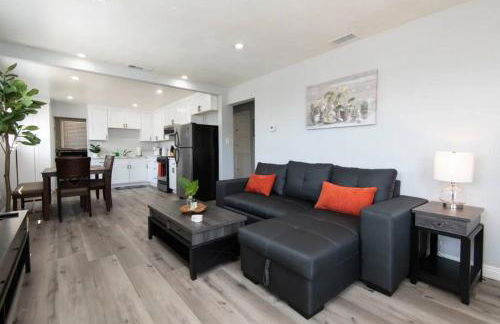 Chic Getaway Cozy Comfortable and Convenient with Two Bedrooms - Foto 22