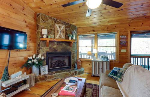 Private Hot Tub! Cherry Beary Den in Blue Ridge - Foto 8