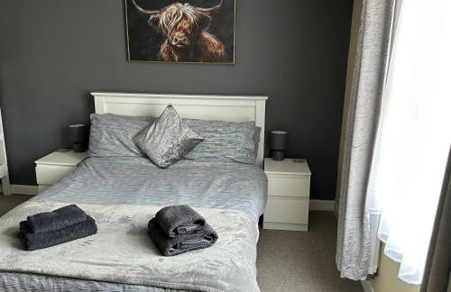 Llanidloes Townhouse-pet-friendly-sleeps 7-Mid Wales - Foto 1