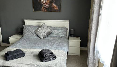 Llanidloes Townhouse-pet-friendly-sleeps 7-Mid Wales - Foto 1