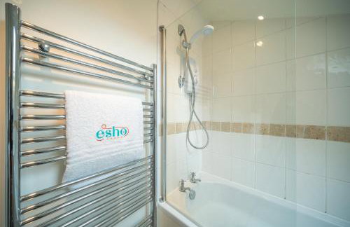 Cotswolds, Beautiful 5 bed 3 bath house, lovely garden, free parking - Foto 32