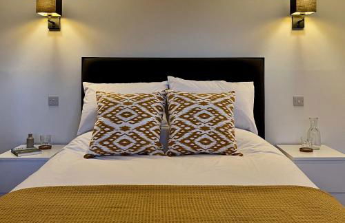 Cambrian Cottages - Charming Countryside Barn - Photo 7