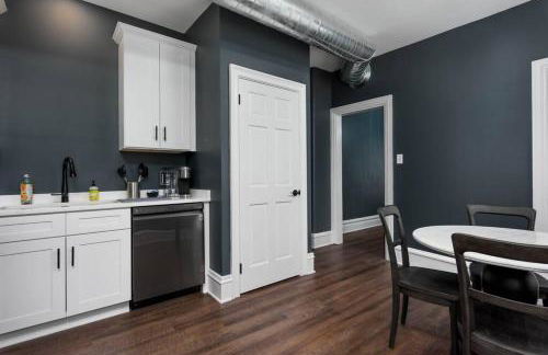 Flats on Front - Riverfront Gem Fast Wi-Fi 3F - Foto 29