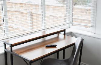 Large 4 Bed Home - Fast Wifi, Smart TV's & Free Parking - Near A66 - Foto 8