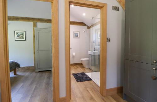 Ulverston House Annex - Photo 9