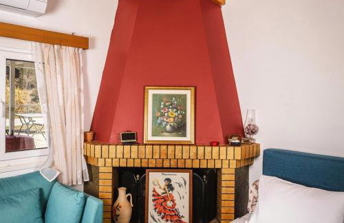 Palaiokastro Hillside Home 900m from the Beach - Foto 3