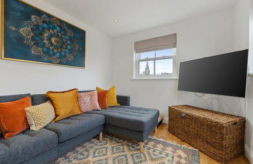 City Centre Apartment with Cathedral Views and FREE Parking- Self check in - Foto 7