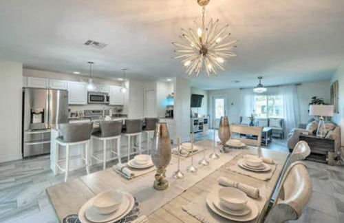 Luxury modern home Heated pool best Location - Photo 1