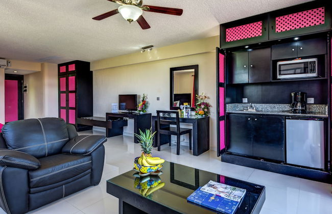 Suites Corazon - Photo 34