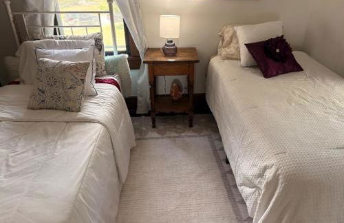 Tree House 6 bedrooms, 2 blocks from everything - Foto 27