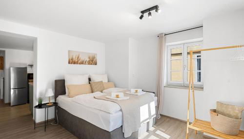 Ferienwohnung Goltan - Zentral - Küche - WIFI - Foto 4, towels, wardrobe