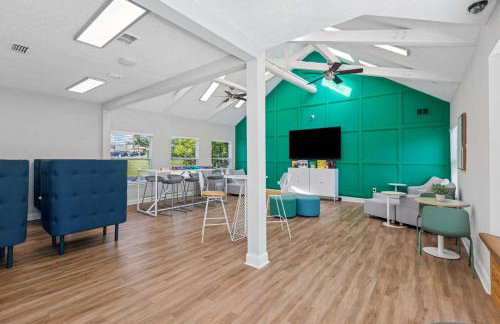 New Seasonal Comfort near USC and Riverwalk Trails - Foto 51