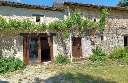 Wisteria Cottage at Gites de la Vienne - Foto 11