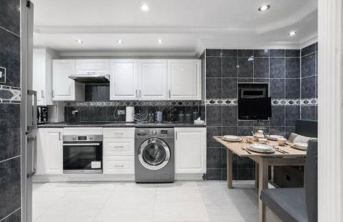 Chic 3BDR in Prime Central Location - Foto 18