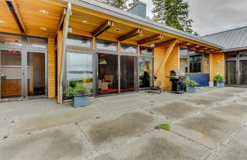Fidalgo Island Waterfront Stunner - Photo 30