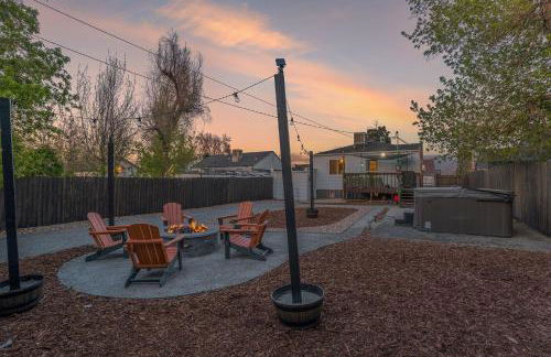 The ColoRadical Crashpad with Hot Tub & Fire Pit - Foto 9