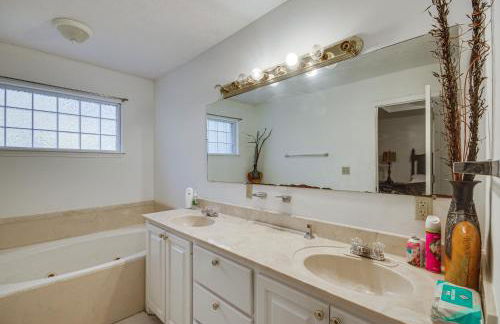 Raymond Home about 17 Mi to Downtown Jackson! - Foto 15