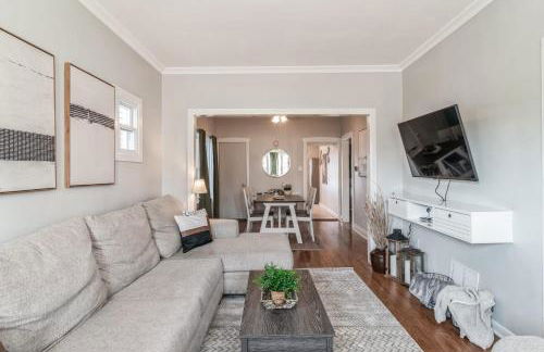 Pearly Gates l 3 Bed l Sleeps 5 l w 2-Car Garage - Foto 2