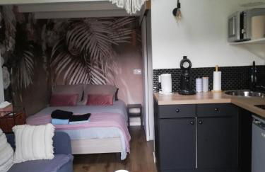 Petit cocon avec terrasse - Photo 5