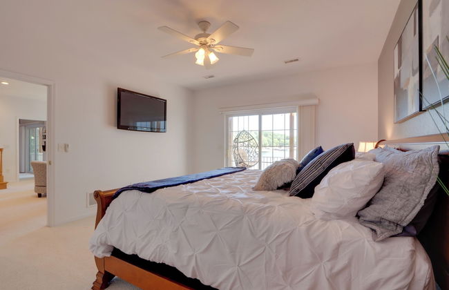 Lakeside Gravois Mills Home w/ Boat Slip + 4 Decks - Foto 87