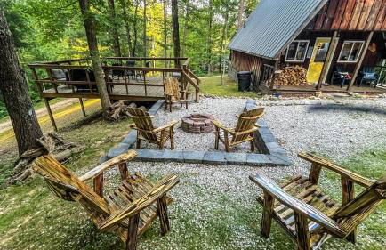 Gorgeous Secluded Cabin with Hiking Trails Near in Frenchburg, Kentucky - Foto 11