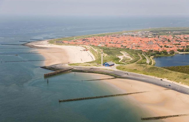 Pet-friendly Escape by the Sea - Photo 39