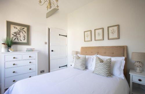 Number 42 by The Butler Collection - Foto 28