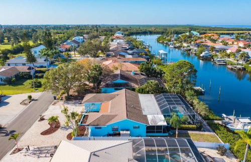 Waterfront Pool House with Heated Pool - Foto 94