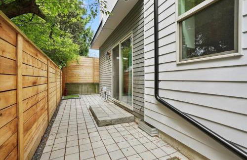 3BR 2.5BA ROOFTOP VIEW GREEN LAKE HIDEAWAY - Foto 33