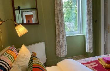 Characterful Edinburgh 1BR, Private Deck, Leith & Walk to City Centre - Foto 8