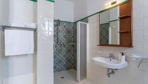 Poseidon Residence - Foto 5, Shower