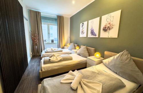 Citynah, Balkon, große Küche und Garten - Foto 16