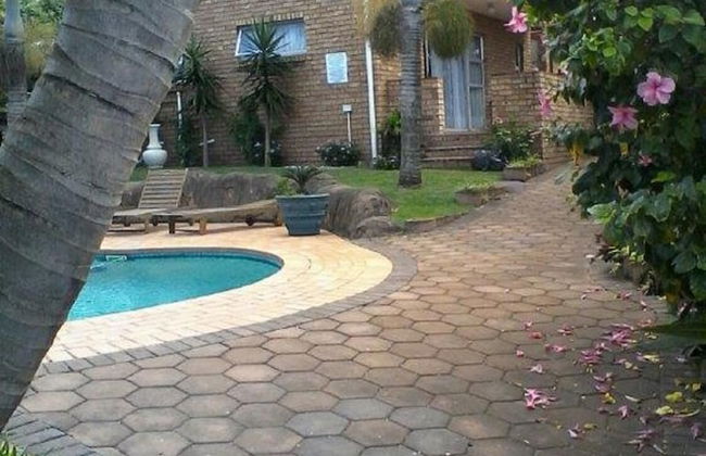 Beachfront Cabanas - Photo 24