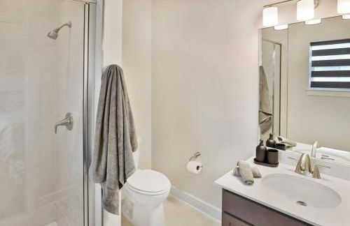 “I like sharing a bathroom,” said NO ONE. EVER. - Foto 20