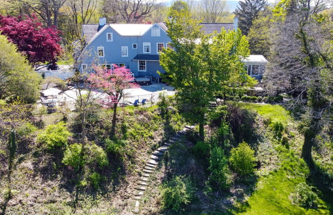 Jacuzzi - West Point - Family Friendly - Photo 16