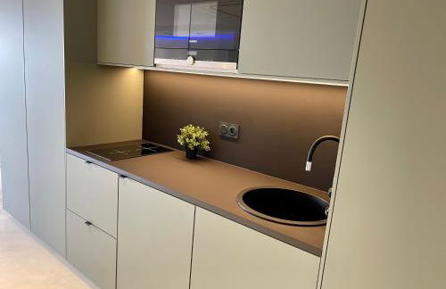 Appartement neuf climatisé - vue mer Saint-Tropez - 50m plage et port - piscine - Foto 24