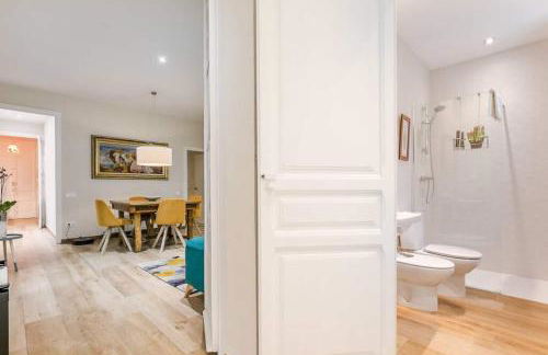 Lovely Designed House Connected To Center - Foto 15