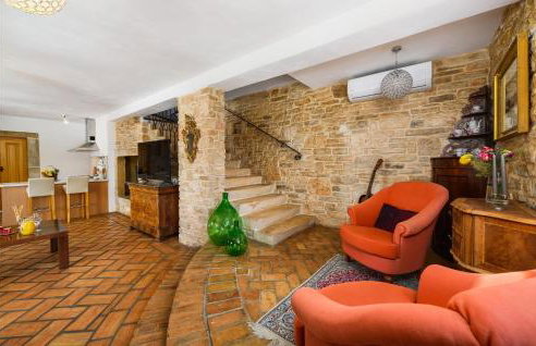 4 Bedroom Cozy Home In Sveti Lovrec - Foto 4