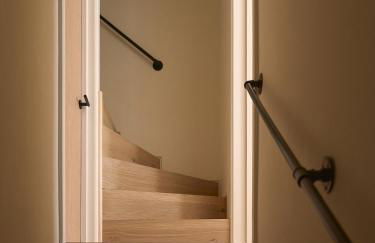 Elegant 4-Bed Townhouse Private Garden Parking - Foto 26