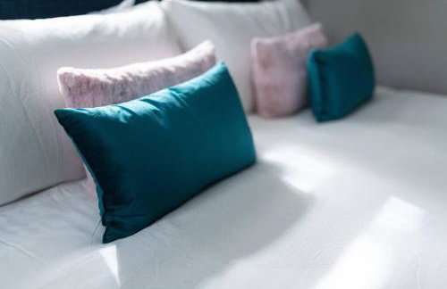 Relaxing 5-Bedroom Villa with Outdoor Oasis - Foto 39